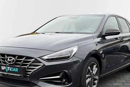 Hyundai i30 76.445 km 15.350 € Soest 59494