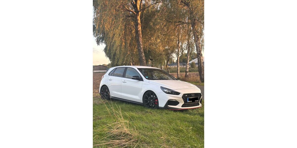 Hyundai i30 122.000 km 18.200 &euro; Hamm 59077