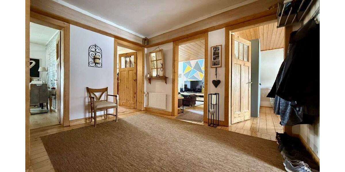 FröndenbergRuhr: Altbau-ETW mit Charme und großen Räumen - Einfach riesig! 3 zimmer