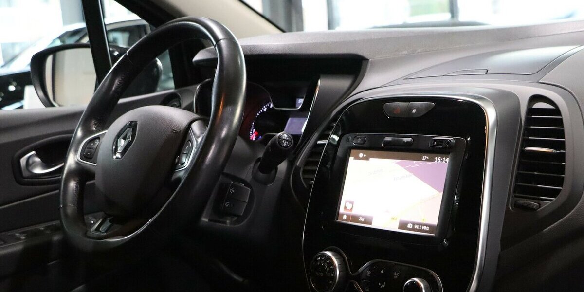 Renault Captur 1.2 TCE ENERGY INTENS / AUTOMATIK / LED 58.000 km 14.333 &euro; Hamm 59077