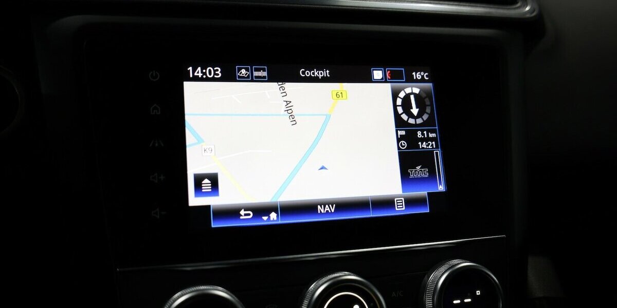 Renault Kadjar TCe 140 DELUXE / PANORAMA / LED-VISION 99.000 km 15.444 &euro; Hamm 59077