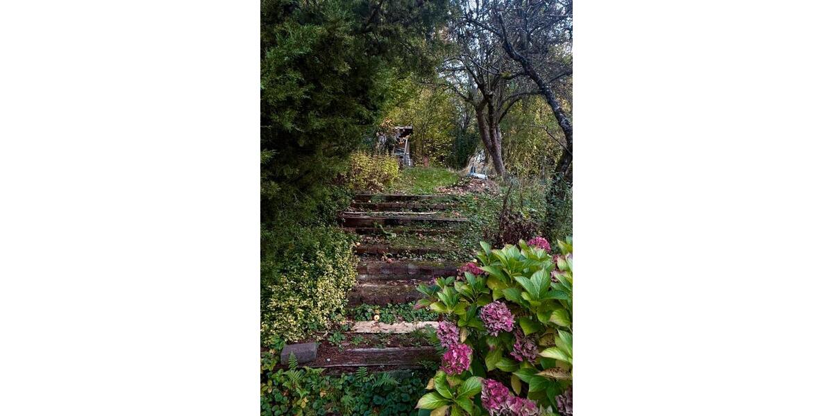 Charmantes Reihenmittelhaus in Menden inkl. 556 m² Grundstück 6 zimmer