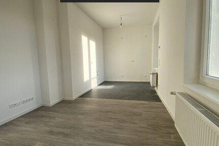 Sanierte Altbauwohnung mit Südwest Balkon im 1. Obergeschoss 3 zimmer