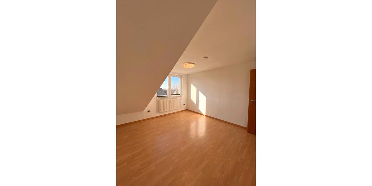 Dachgeschoßwohnung Unna Alte Heide - 4 Zimmer, 113 m&sup2;, 970&euro; | Angebot:26266798