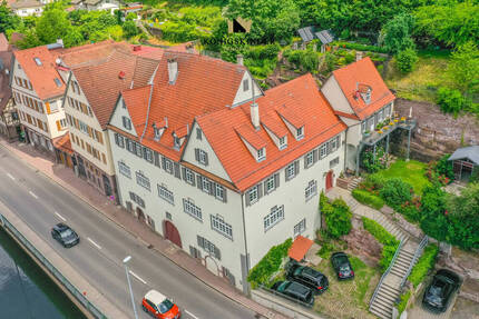 Exklusiv! Wohnen mit Geschichte - 5-Zimmer-Wohnung im historischen Steinhaus in Calw