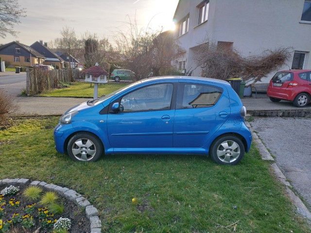 Toyota Aygo (X) 61.500 km 3.000 &euro; Unna 59427
