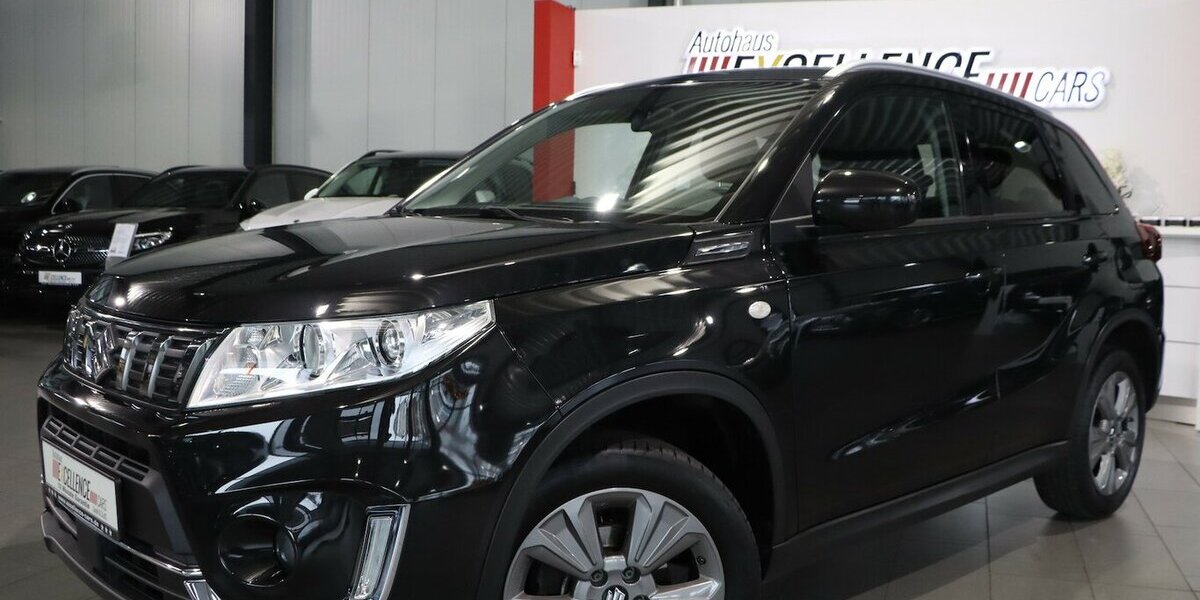Suzuki Vitara 1.0 CLUB / NAVI+KAMERA, KLIMAAUTOMATIK 62.000 km 12.444 &euro; Hamm 59077