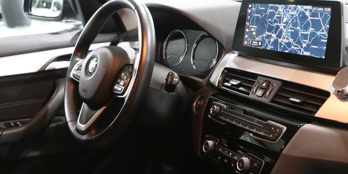 BMW X1 sDrive 18d Advantage / LIVE+HEAD-UP / LED 124.000 km 20.777 &euro; Hamm 59077