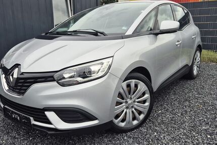Renault Scenic 143.000 km 5.890 &euro; Hamm 59067