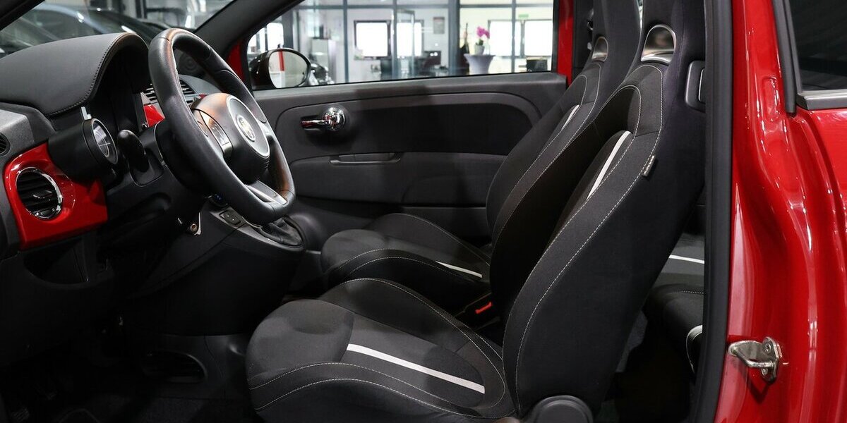 Abarth 500C SPORT-MODE / NAVI+ / SPORT-ALCANTARA-SITZE 104.000 km 11.777 &euro; Hamm 59077