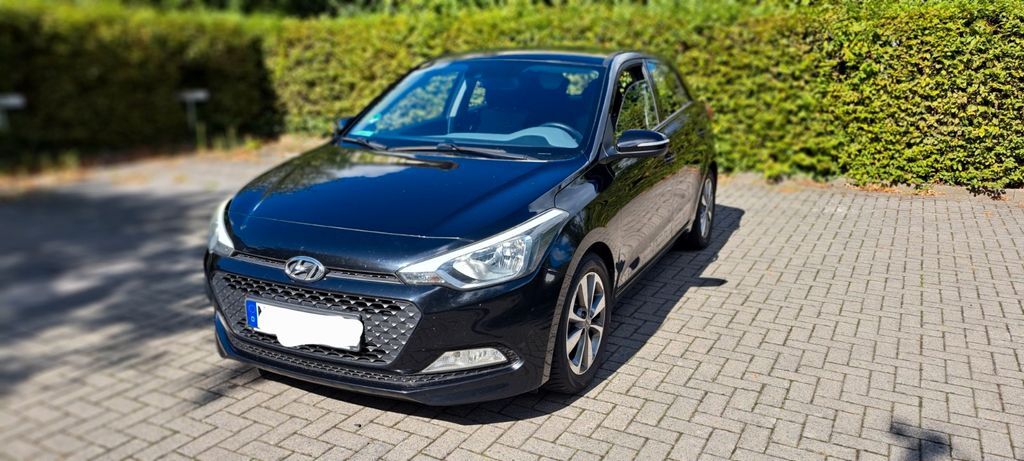 Hyundai i20 136.000 km 6.300 € Münster 48145