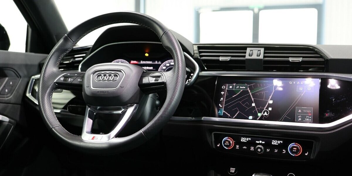 Audi Q3 35 TDI S-LINE SPORT EDITION BLACK VOLL-LEDER 63.000 km 29.883 &euro; Hamm 59077