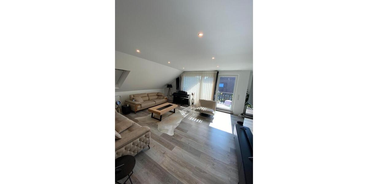 Attraktives Zweifamilienhaus in ruhiger Lage 8 zimmer