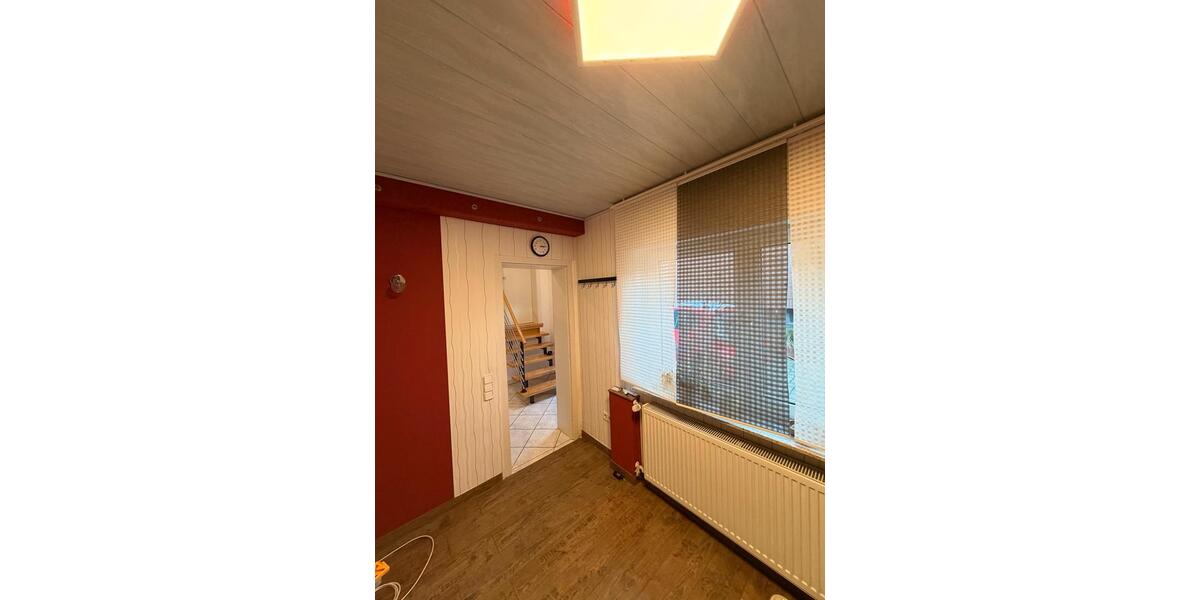 Altbau mit Charme auf 3 Etagen 4 zimmer