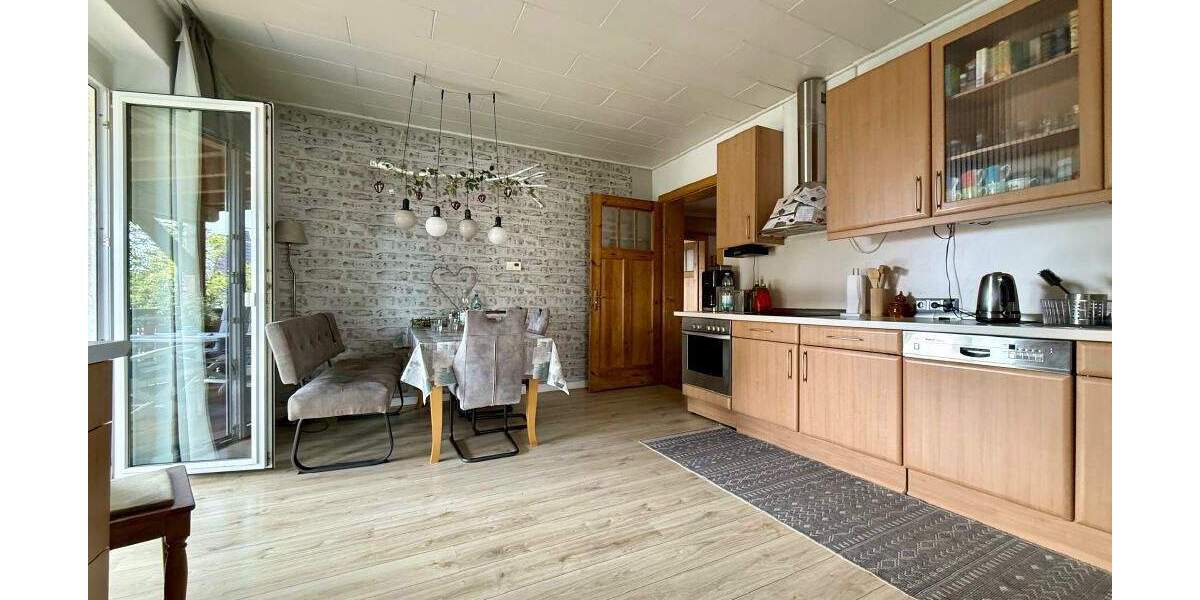 FröndenbergRuhr: Altbau-ETW mit Charme und großen Räumen - Einfach riesig! 3 zimmer