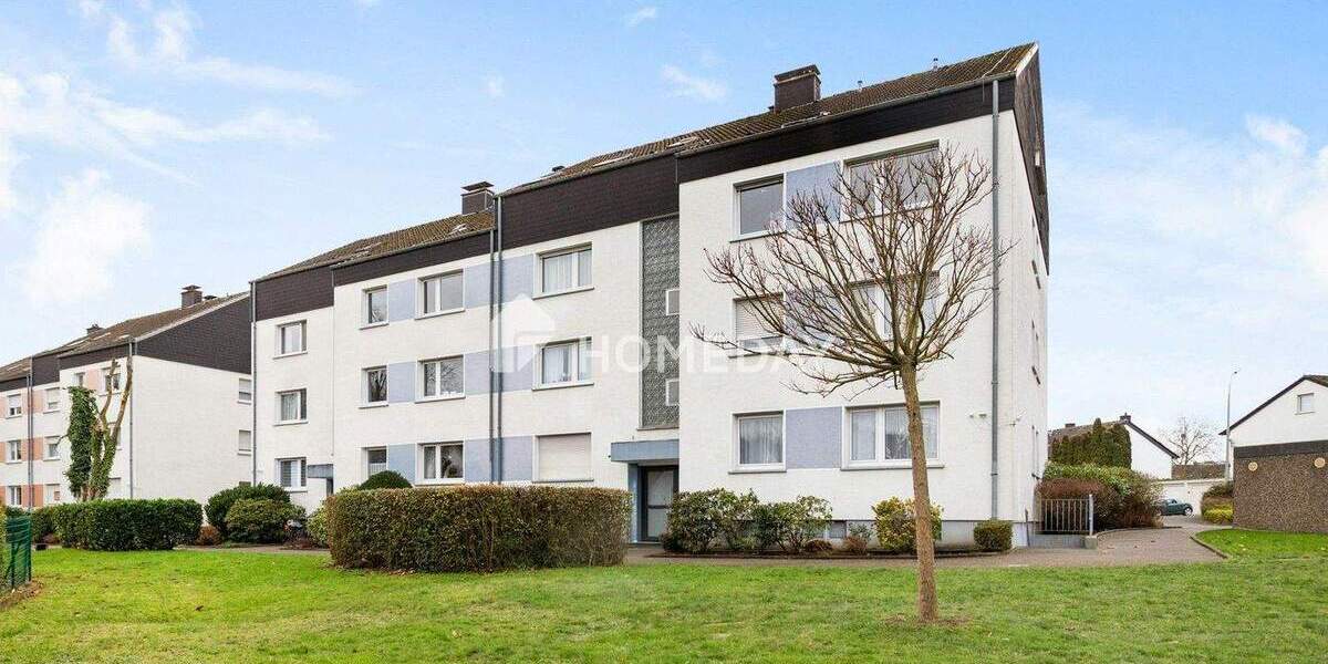 Ideal geschnittene 2-Zimmer-Wohnung mit Loggia und Garage in gepflegtem Mehrfamilienhaus 2 zimmer