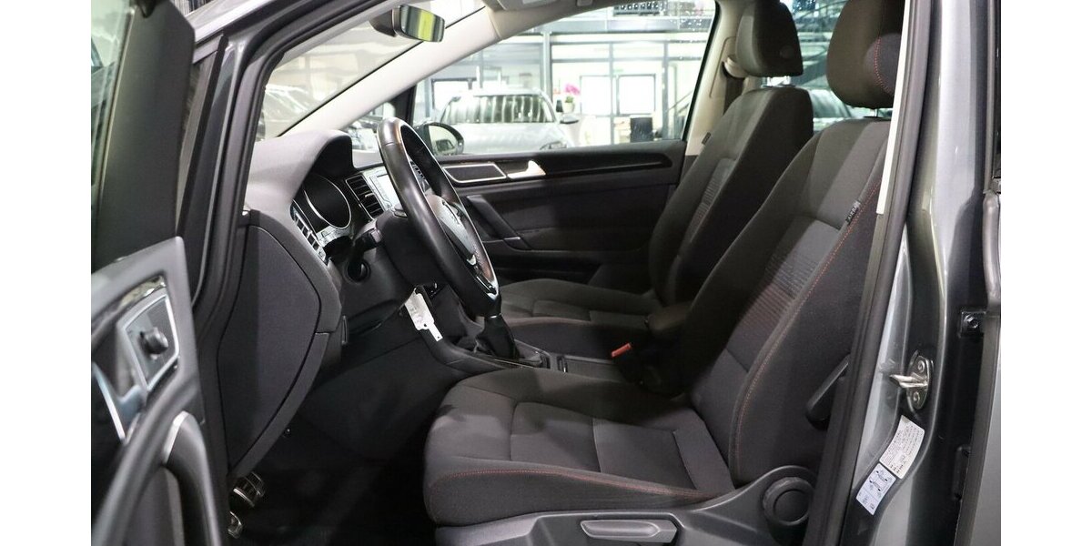 VW Golf Sportsvan 1.4 TSI SOUND R-LINE SPORT XENON 67.000 km 13.992 &euro; Hamm 59077