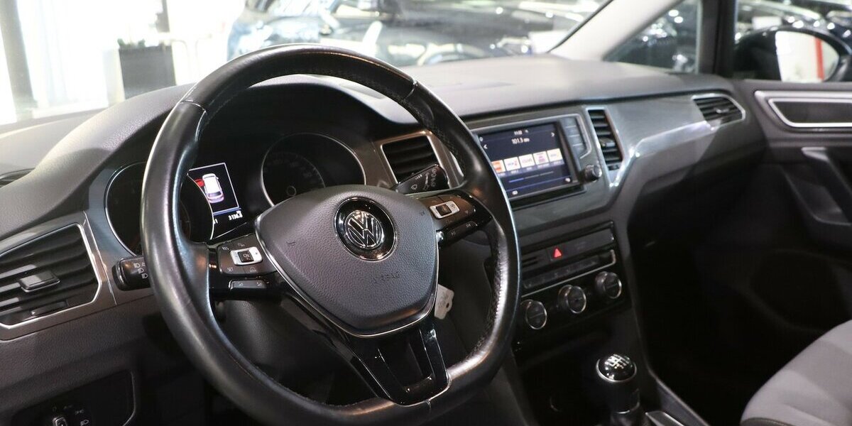 VW Golf Sportsvan 1.4 TSI ALLSTAR / XENON, NAVI-DM 119.000 km 11.777 &euro; Hamm 59077