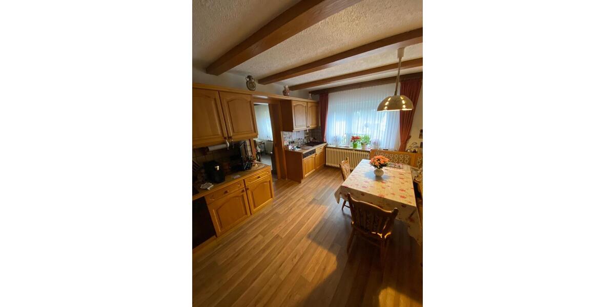 Einfamilienhaus Ense - 8 Zimmer, 208 m&sup2;, 285.000&euro; | Angebot:27226494