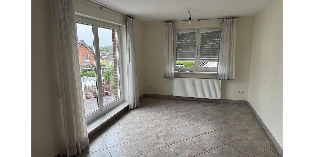 Fröndenberg-Hohenheide - helle 2-Zimmer-Wohnung mit Balkon zimmer