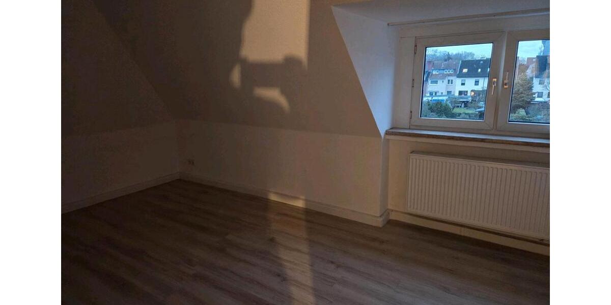 35 Zimmer 60qm Dachgeschoss Wohnung 3 zimmer