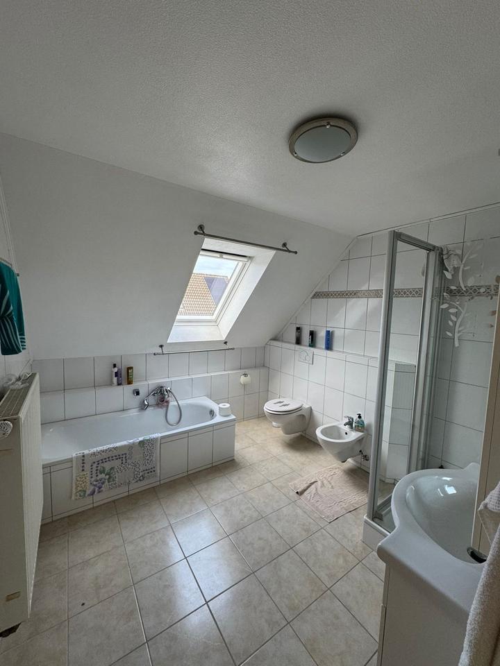 Haus mit Keller und ausgebautem Dachboden zu verkaufen zimmer
