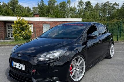 Ford Focus 180.000 km 10.999 &euro; Hamm 59065