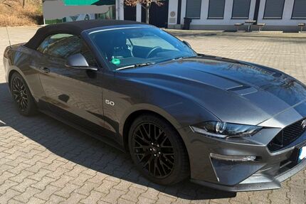 Ford Mustang 2.000 km 49.500 &euro; Menden 58706