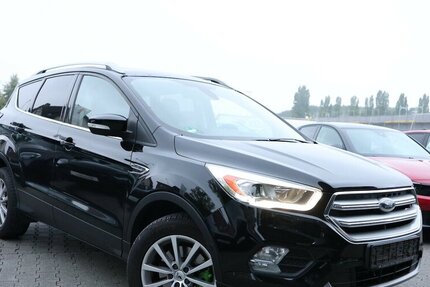 Ford Kuga 2.0 TDCI TITANIUM / PANORAMA, LEDER, NAVI+ 225.000 km 6.902 &euro; Hamm 59077