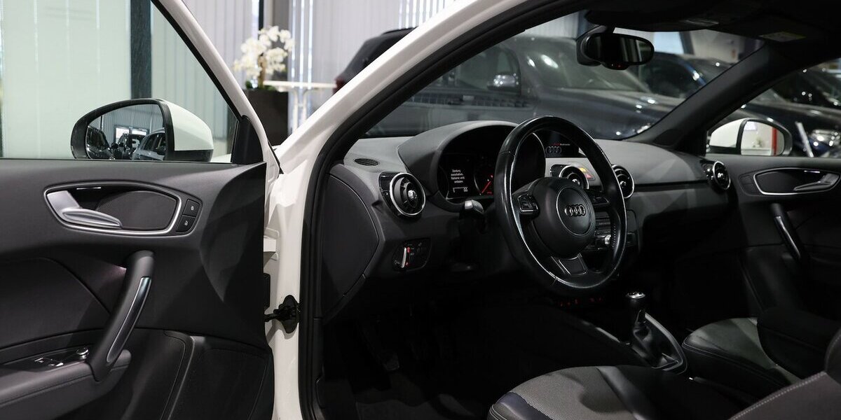 Audi A1 1.6 TDI SPORT WHITE / XENON, NAVI-MMI, LEDER 111.000 km 13.444 &euro; Hamm 59077