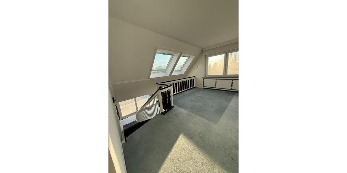 Doppelhaushälfte Soest - 6 Zimmer, 200 m&sup2;, 2.400&euro; | Angebot:25857396