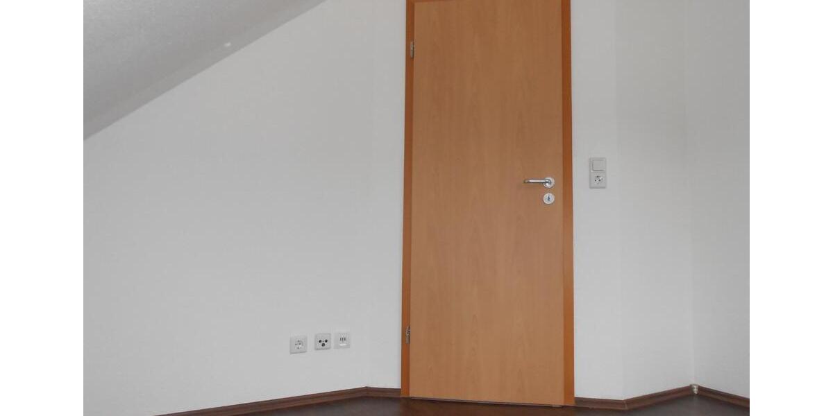 Großzügig geschnittene 3-Zimmer-Wohnung, zwei Ebenen, Balkon 3 zimmer