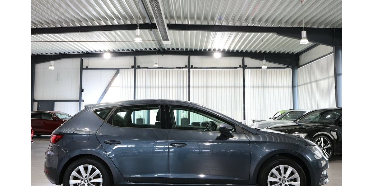 Seat Leon 1.6 TDI STYLE / NAVI-PLUS+APPLE+ANDROID 111.000 km 11.555 &euro; Hamm 59077