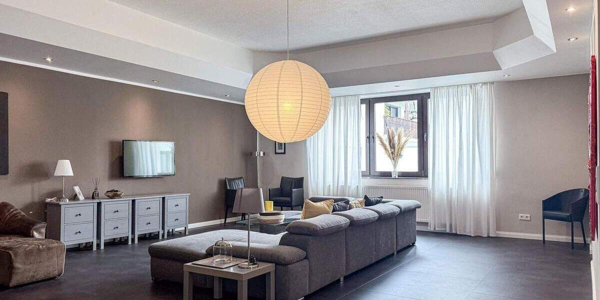 **Erdgeschosswohnung der Extraklasse mit Garten** 4 zimmer