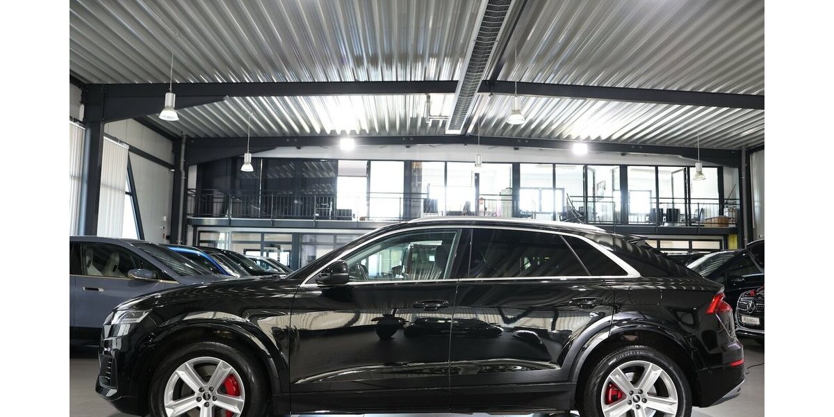 Audi Q8 55 TFSI E Q BUSINESS LUFTFAHRWERK, VOLL-LEDER 86.000 km 47.600 &euro; Hamm 59077