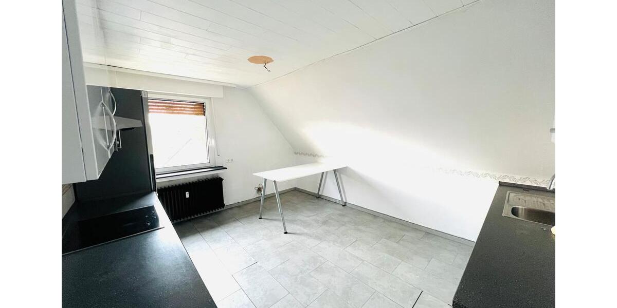 Dachgeschoßwohnung Menden (Sauerland) - 4 Zimmer, 80 m&sup2;, 179.000&euro; | Angebot:24750548