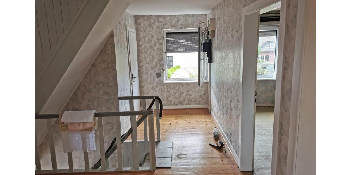 Resthofstelle mit großzügigen Nebengebäuden in Ortsrandlage zimmer