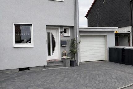 Haus Bönen - 4 Zimmer, 110 m&sup2;, 1.400&euro; | Angebot:26121762