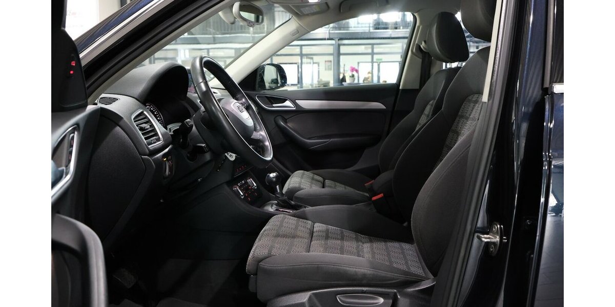 Audi Q3 2.0 TFSI QUATTRO SPORT / NAVI+KAMERA / ALLRAD 97.000 km 14.511 &euro; Hamm 59077