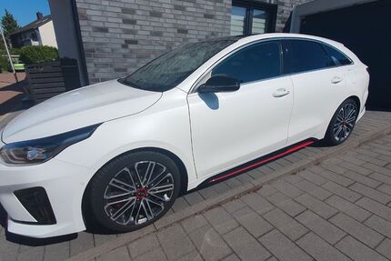 Kia pro ceed / ProCeed 18.366 km 25.100 &euro; Hamm 59077