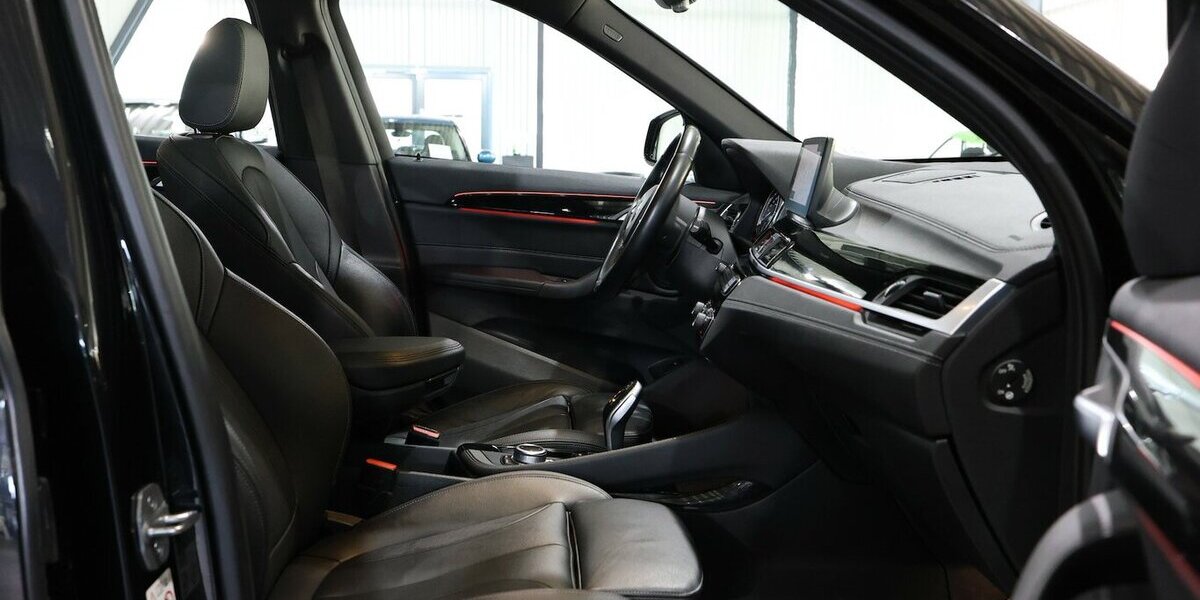 BMW X1 xDrive 20d M-SPORT SHADOW PANORAMA, LED 113.000 km 27.777 &euro; Hamm 59077