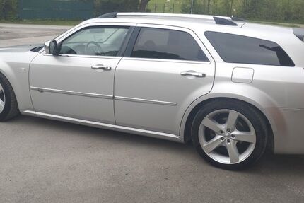 Chrysler 300C 163.000 km 11.000 &euro; Beckum 59269