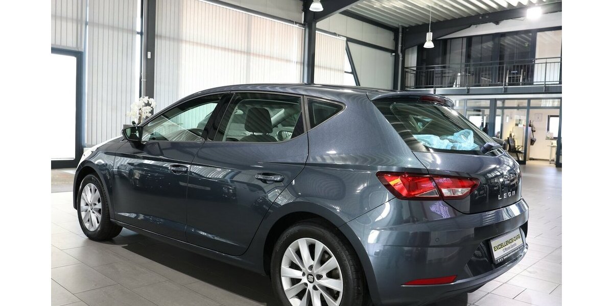 Seat Leon 1.6 TDI STYLE / NAVI-PLUS+APPLE+ANDROID 111.000 km 13.331 &euro; Hamm 59077
