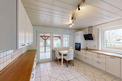 Haus Hamm Herringen - 7 Zimmer, 179 m&sup2;, 380.000&euro; | Angebot:25248312