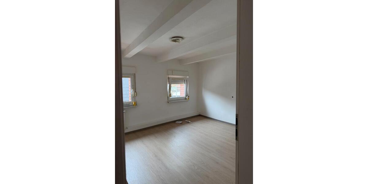Einfamilienhaus Ahlen - 16 Zimmer, 200 m&sup2;, 390.000&euro; | Angebot:27128287
