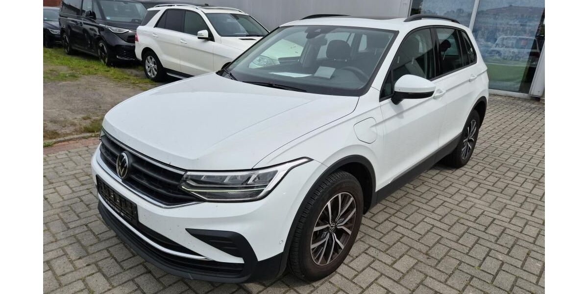 VW Tiguan 17.680 km 27.988 &euro; Bergkamen 59192