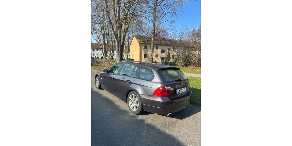 BMW 320 110.000 km 3.299 &euro; Bergkamen 59192
