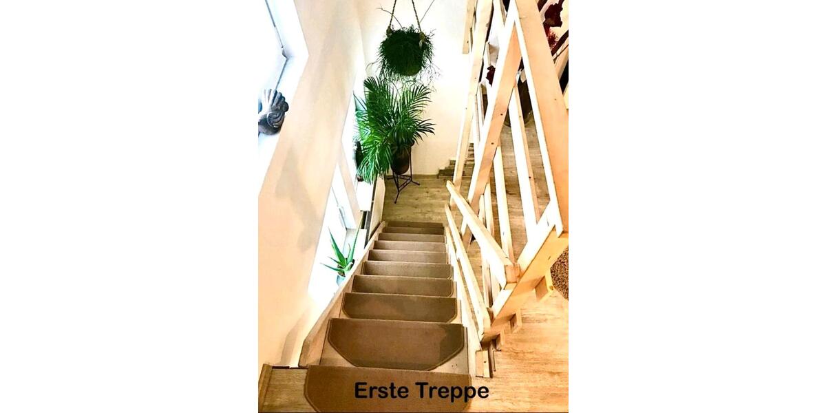 Reihenhaus Menden (Sauerland) - 6 Zimmer, 130 m&sup2;, 199.000&euro; | Angebot:24784101