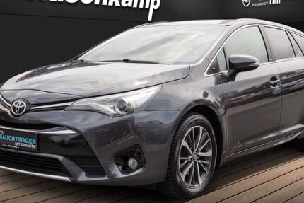 Toyota Avensis 68.657 km 15.880 &euro; Lünen 44532