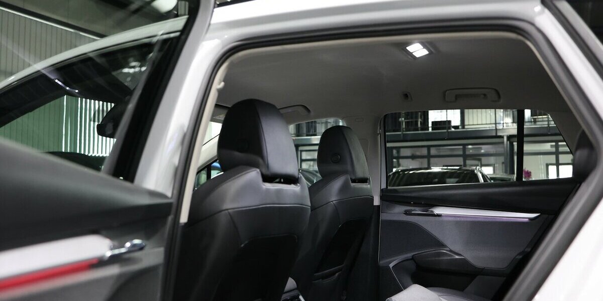 Skoda Enyaq IV 80 LOFT 92,9% / LEDER, LED, WÄRMEPUMPE 127.000 km 24.991 &euro; Hamm 59077
